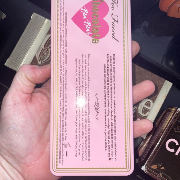 Too faced bonbons chocolate palette - Picture 3 of 4